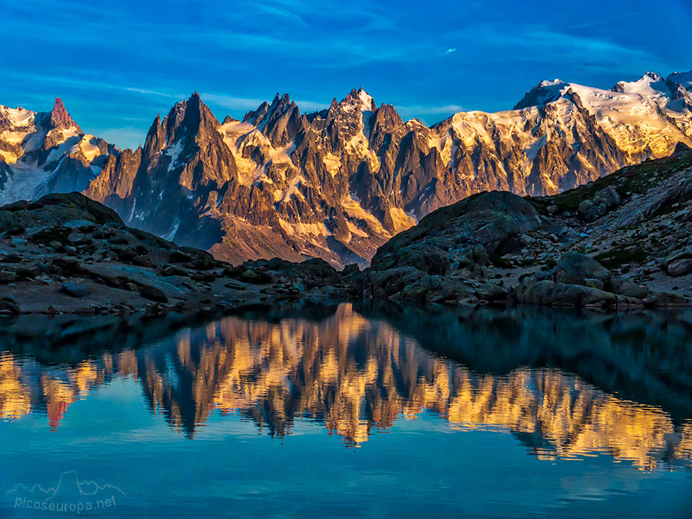 Foto: Aiguille du Midi y Aiguilles de Chamonix desde la Réserve naturelle des Aiguilles Rouges. Alpes, Francia.
