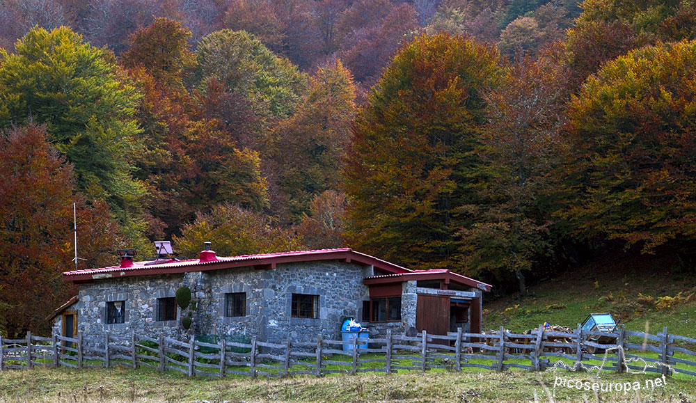 Foto: Refugio de Vegabaño, Sajambre, León, Macizo Occidental de Picos de Europa, Cornión