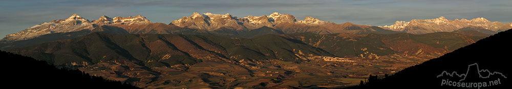 Pirineos desde Peña Oroel, Pre Pirineos de Huesca, Aragón