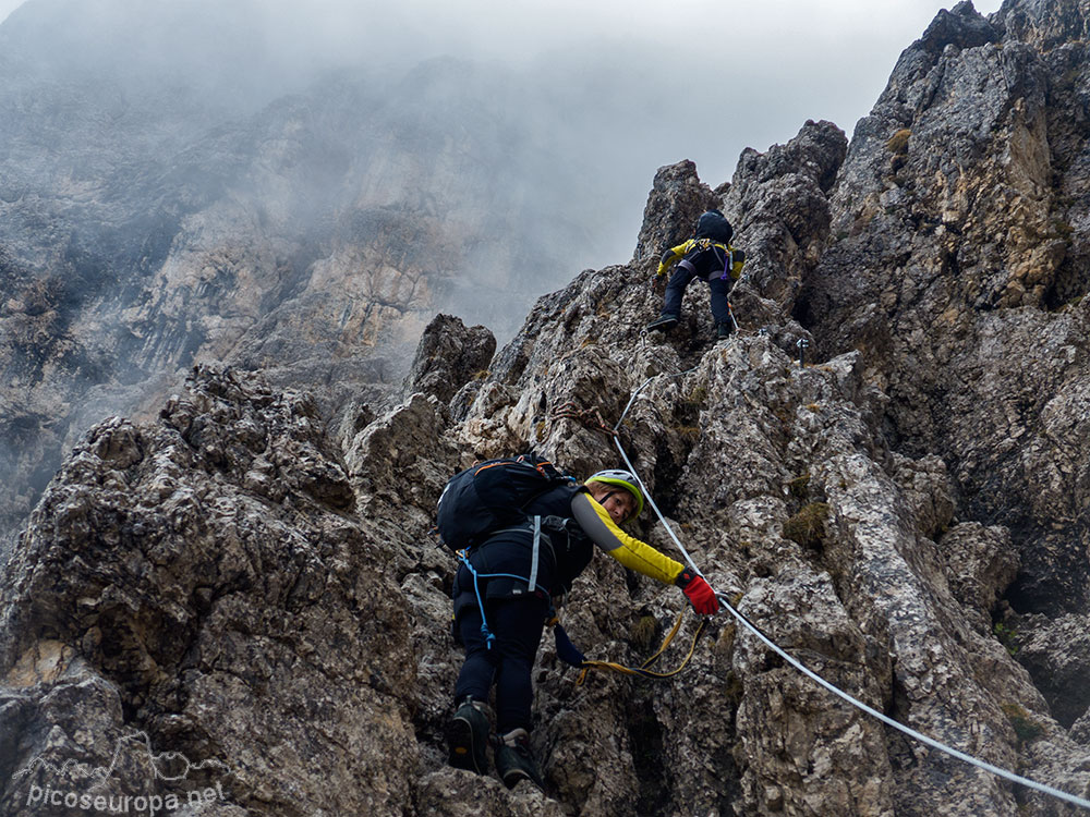 Ferrata Brigata Tridentina, Dolomitas, Alpes, Italia