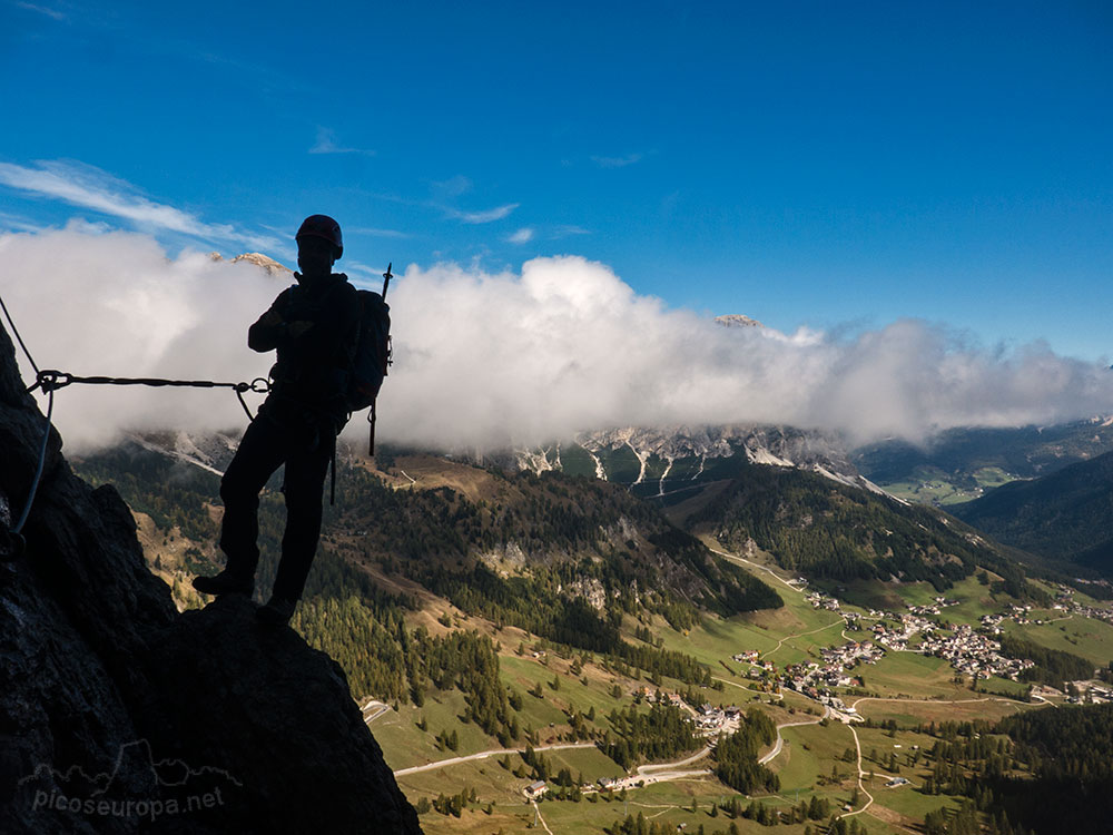 Ferrata Brigata Tridentina, Dolomitas, Alpes, Italia