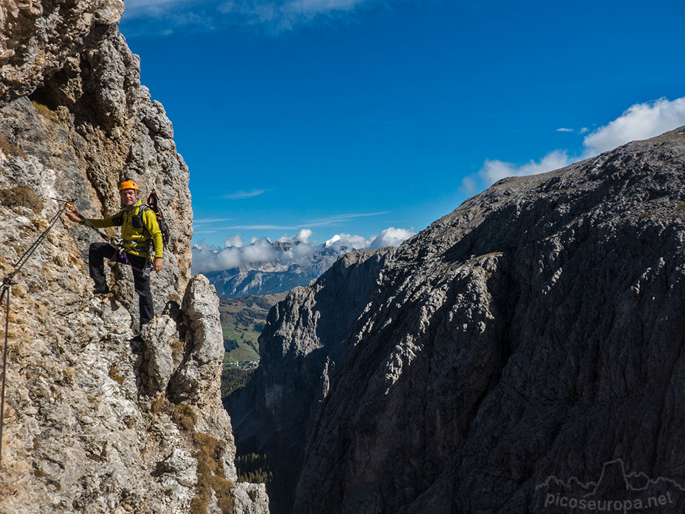 Ferrata Brigata Tridentina, Dolomitas, Alpes, Italia