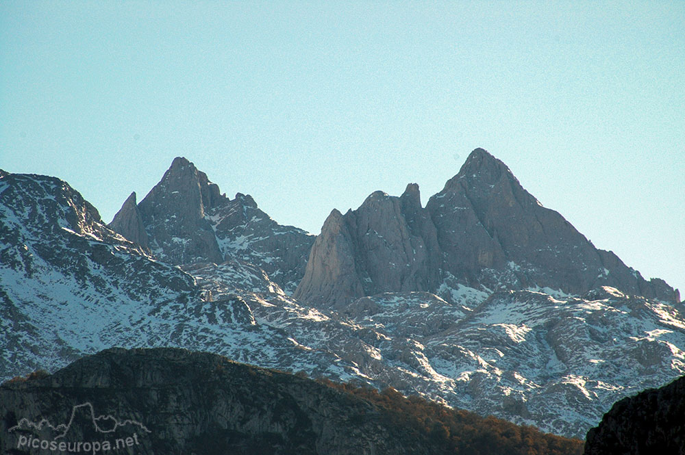 Invernales de Vanu y barrio de Muniama, Arenas de Cabrales, Asturias, Picos de Europa