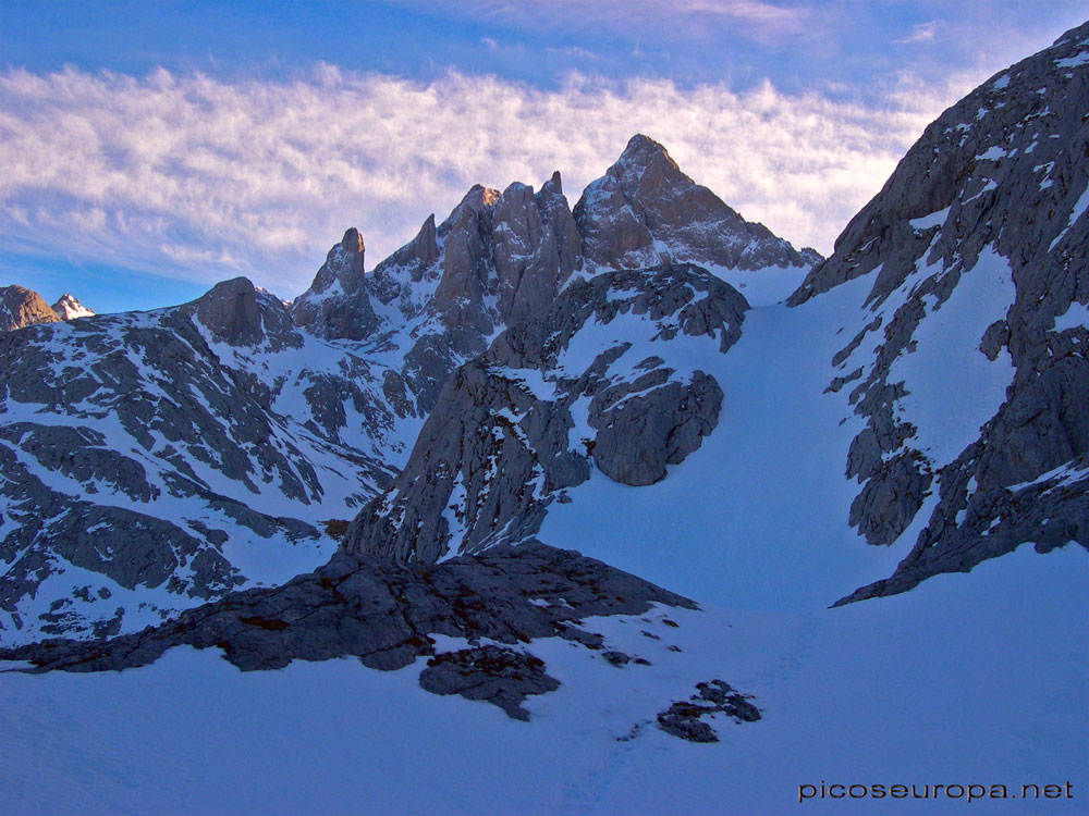 Agujas y Pico de Cabrones, Macizo Central de Picos de Europa