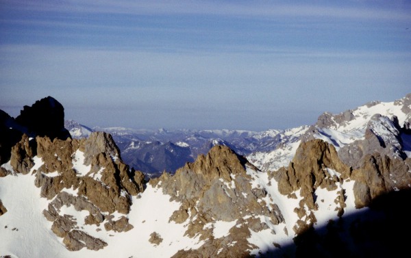 La zona de Cueto Andres sobre la Canal de Dobresengos, Macizo Central de Picos de Europa