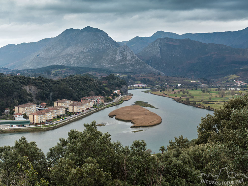 Ribadesella, Costa Oriental de Asturias, la costa de Picos de Europa