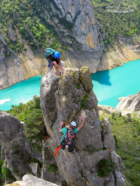 Arista Urquiza-Olmo en Montfalco, Mont-Rebei, Huesca, Aragón