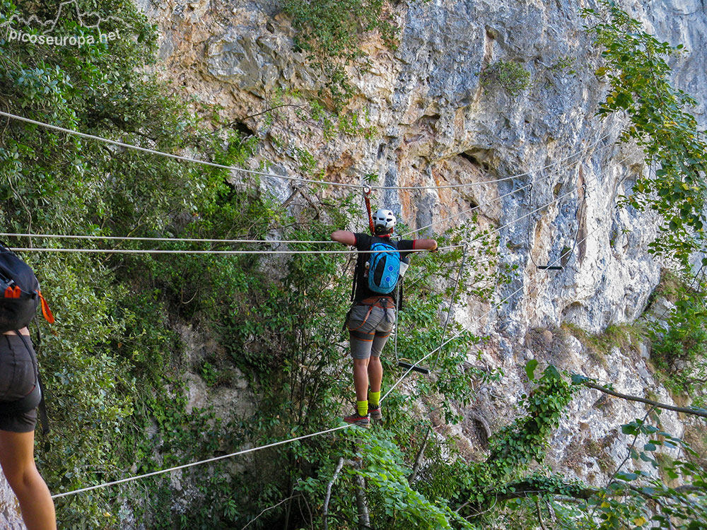 Ferrata de la Hermida. Picos de Europa, Cantabria, España