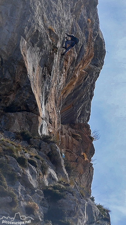 Ferrata de Valdeón: algunos tramos de impresionante verticalidad