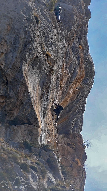 Ferrata de Valdeón: algunos tramos de impresionante verticalidad