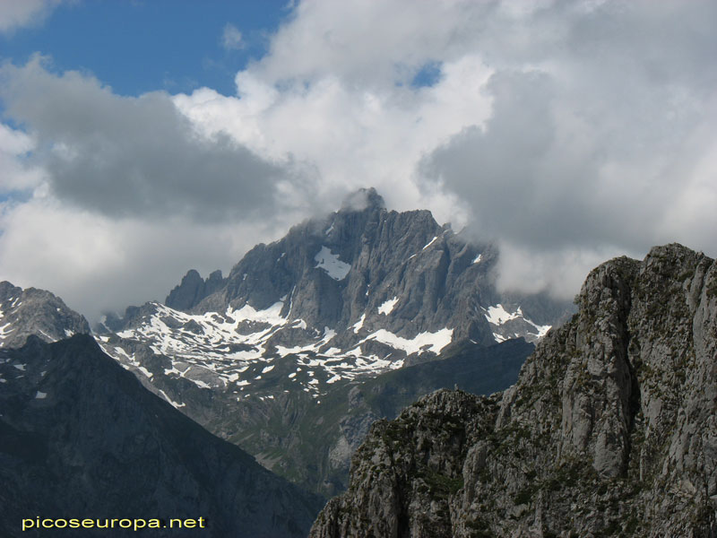 Peña Santa desde la subida a Collado Jermoso