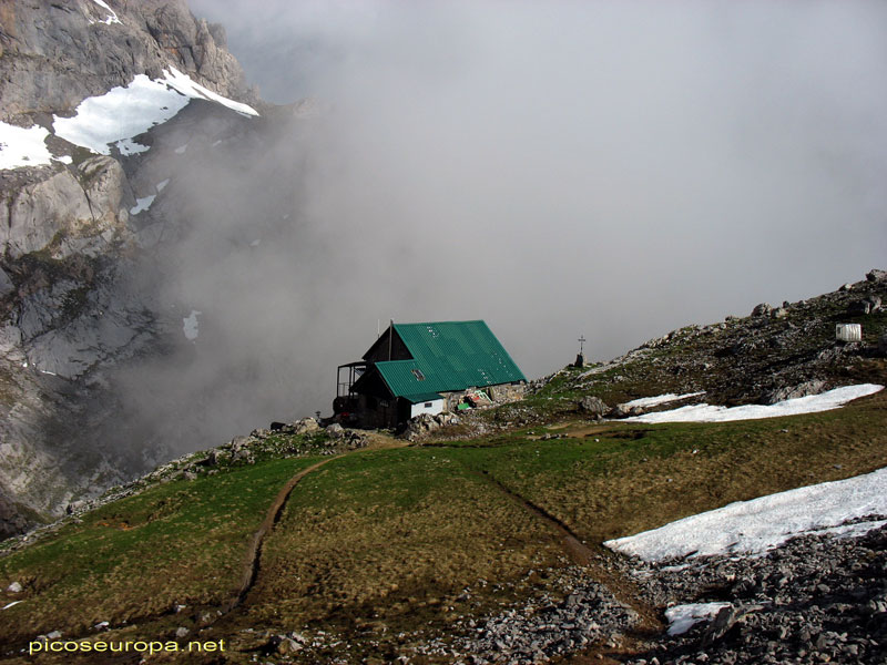 Ruta de subida al Refugio de Collado Jermoso desde Cordiñanes