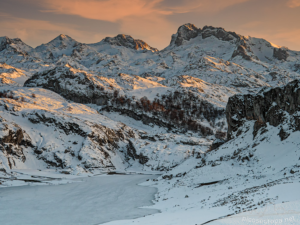 Foto: Lago de la Ercina, lagos de Covadonga, Asturias, Picos de Europa.