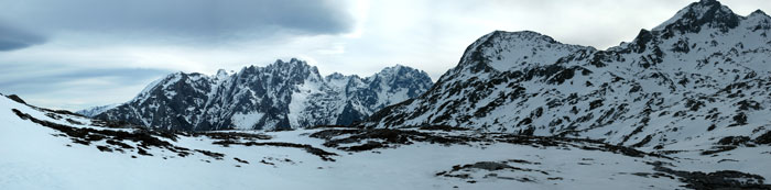 Vista del Macizo Central de Picos de Europa desde el Collado del Jito en las proximidades del Refugio de ario.