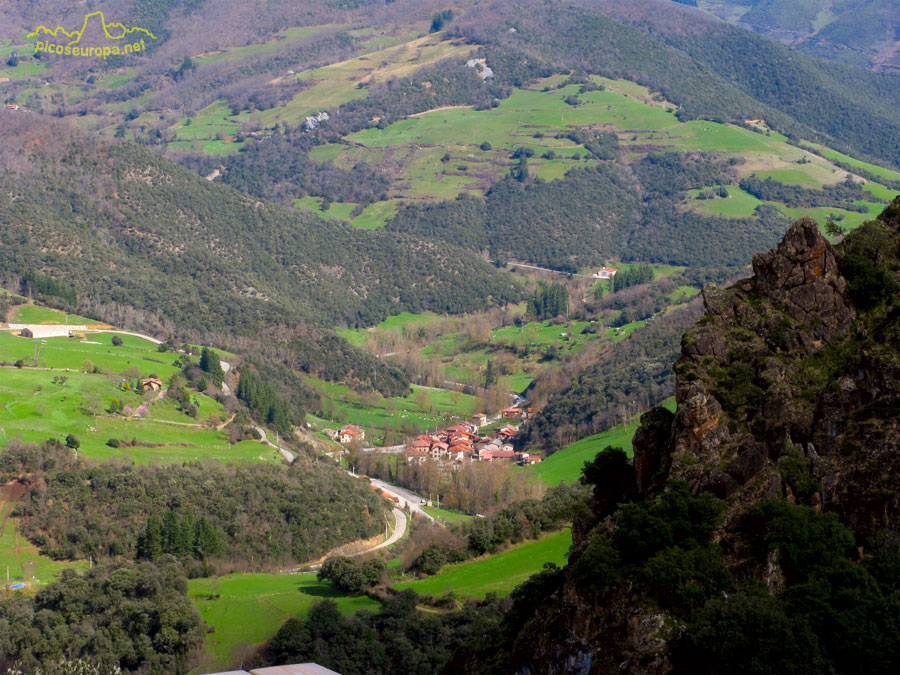 Foto: Pueblo de Camaleño, La Liebana, Cantabria