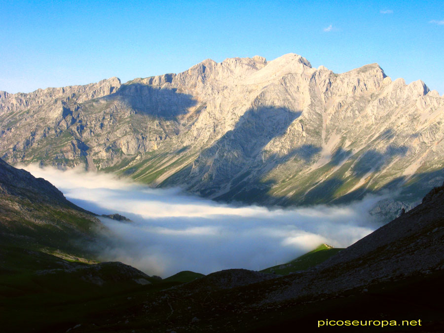 Foto: Desde la Horcadina de Covarrobres, La Liebana, Cantabria, Picos de Europa.