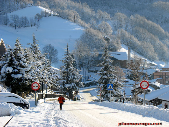 Espinama en invierno, Valle de Liebana, Cantabria, España