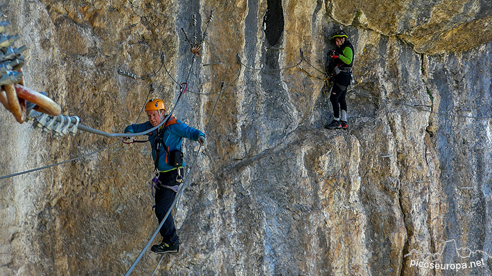 Ferrata de Los Llanos. Picos de Europa, La Liébana, Cantabria, España