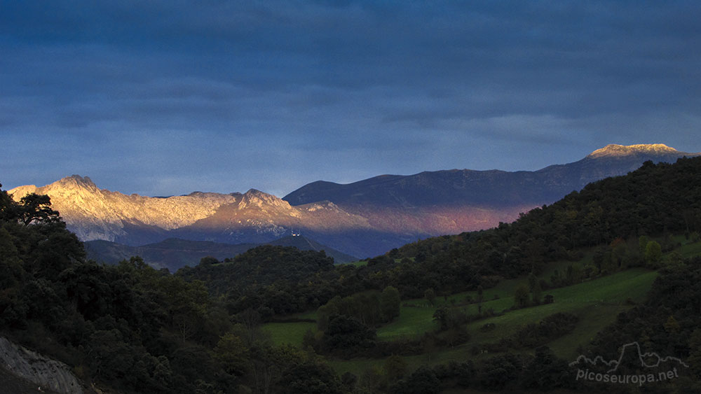 Ruta de Mogrovejo a Peña Oviedo, La Liebana, Cantabria, Picos de Europa, España