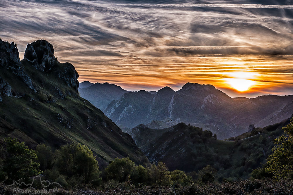 Cordillera Cantábrica desde el Mirador de Amieva, Asturias, Picos de Europa