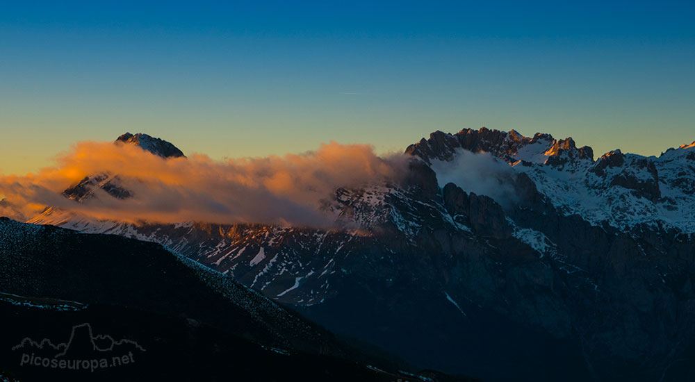 Picos de Europa desde el Mirador Collado de Llesba, Cordillera Cantabrica