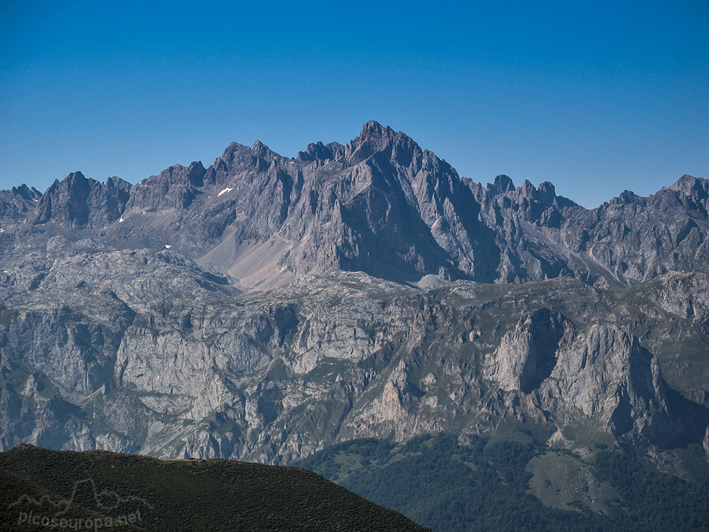 Peña Vieja desde el Mirador Collado de Llesba, Cordillera Cantabrica