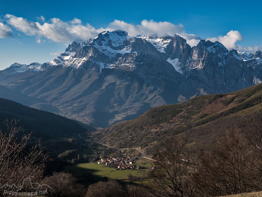 Foto: Torre Bermeja del Macizo Occidental de Picos de Europa desde el Puerto de Pandetrave