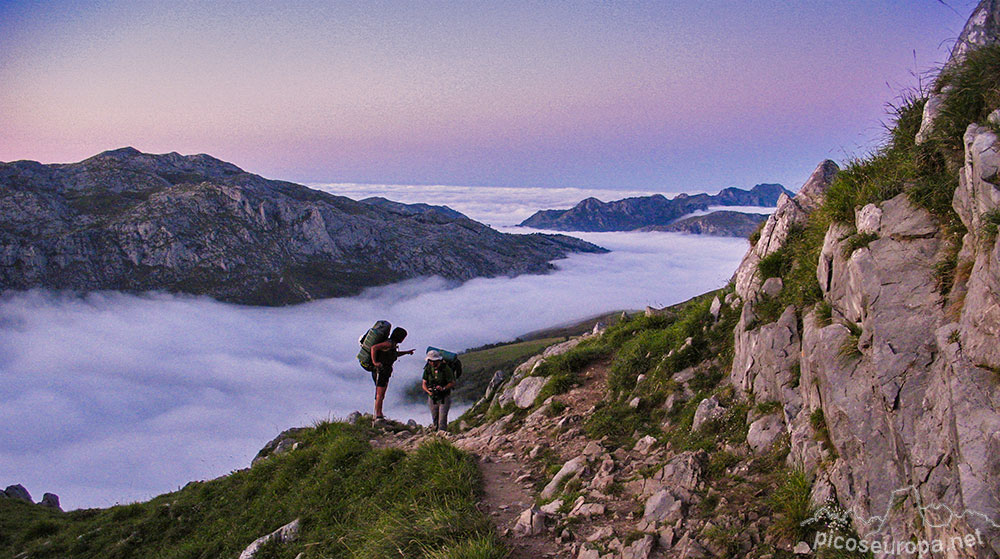 Foto: Subiendo a la Vega de Urriellu, Picos de Europa, Asturias