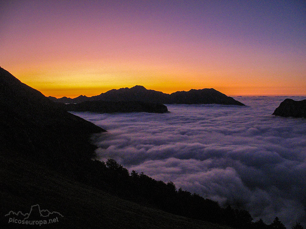 Foto: Subiendo a la Vega de Urriellu, Picos de Europa, Asturias