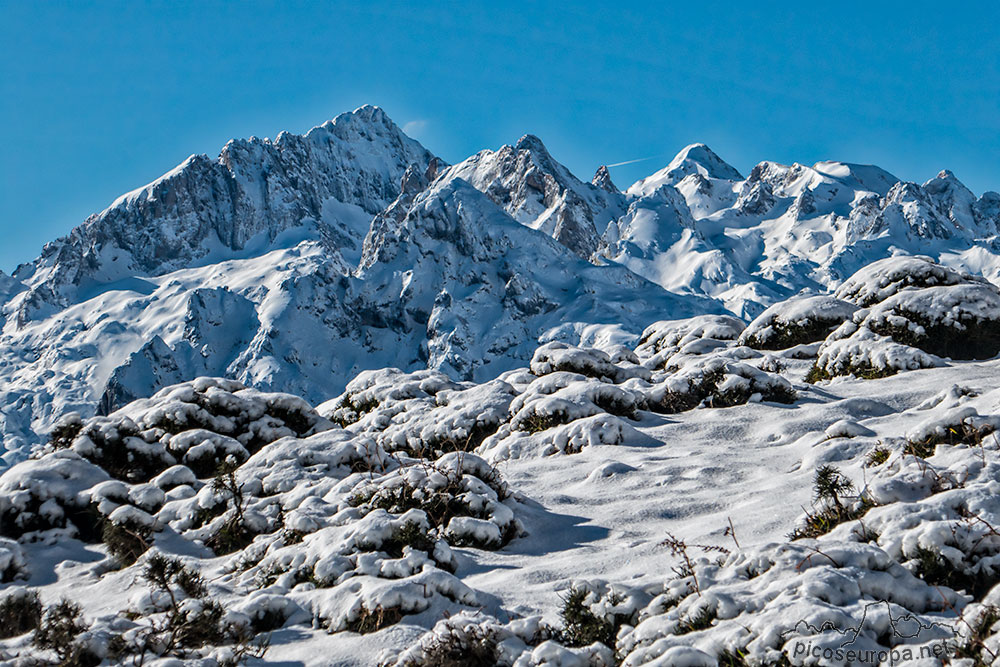 Peña Santa desde la Majada de Ondón. Picos de Europa.