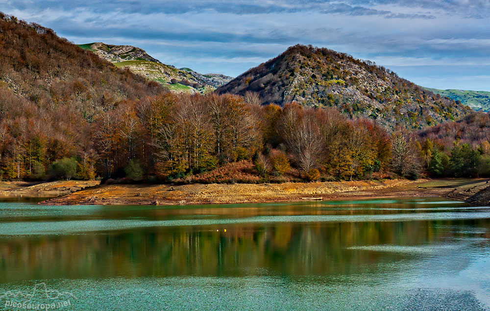 Foto: Embalse de Lareo, Aralar, Pais Vasco