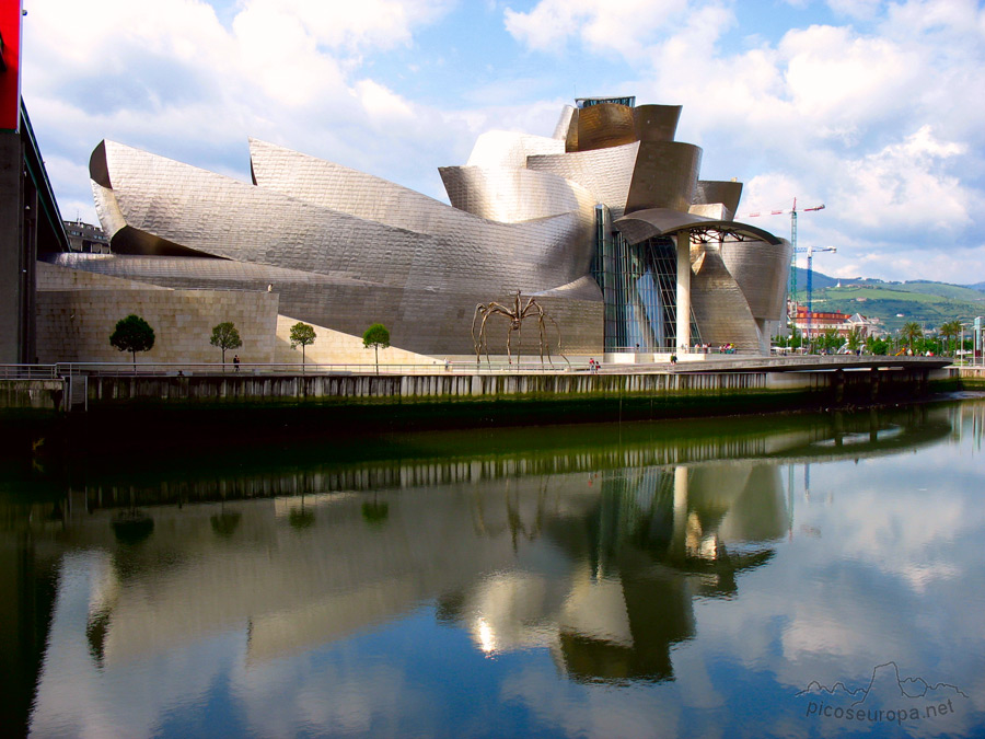 Foto: Guggenheim, Bilbao, Pais Vasco