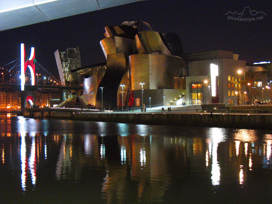 Foto: Guggenheim, Bilbao, Pais Vasco