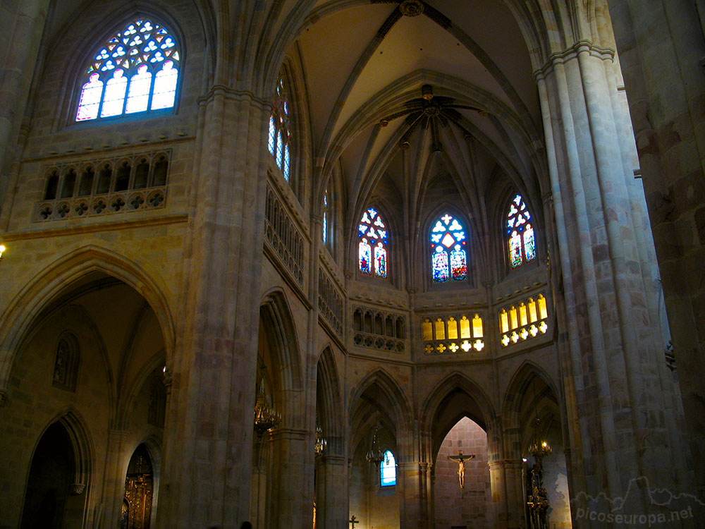 Interior de la Catedral de Santiago, Bilbao, Bizkaia, Pais Vasco