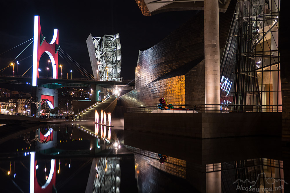 Foto: Guggenheim, Bilbao, Pais Vasco