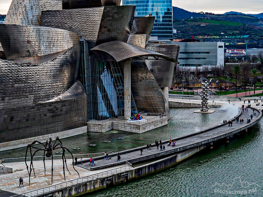 Foto: Guggenheim, Bilbao, Pais Vasco