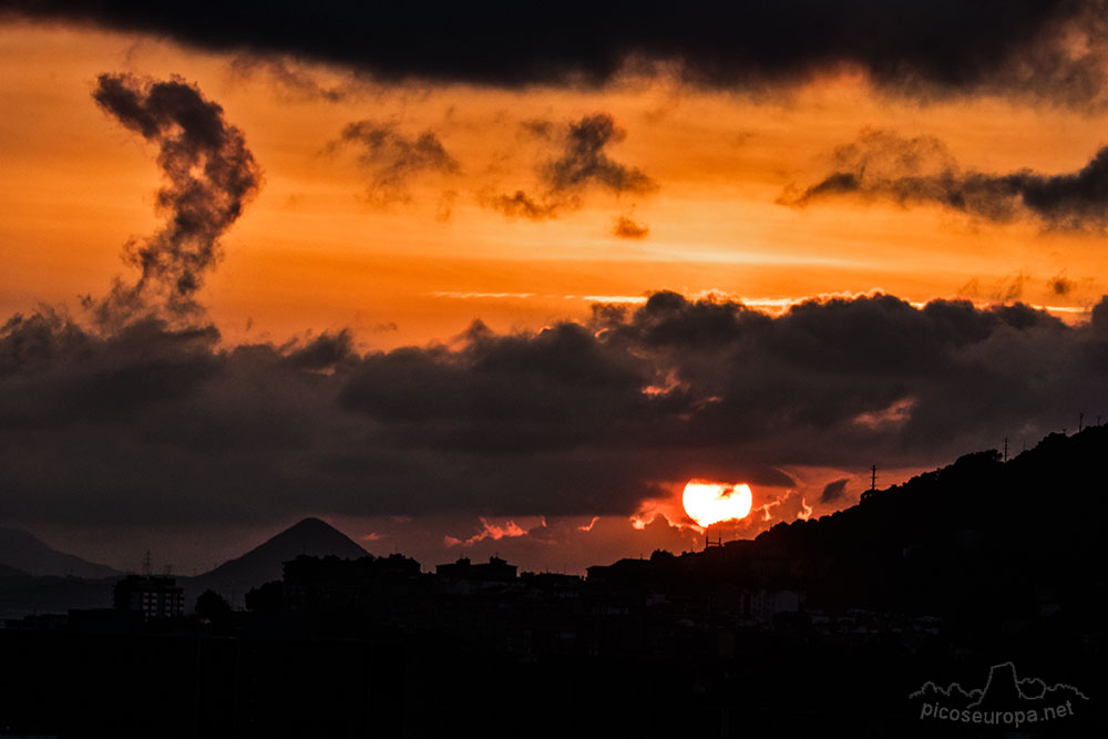 Foto: Puestas de sol desde Bilbao, Pais Vasco