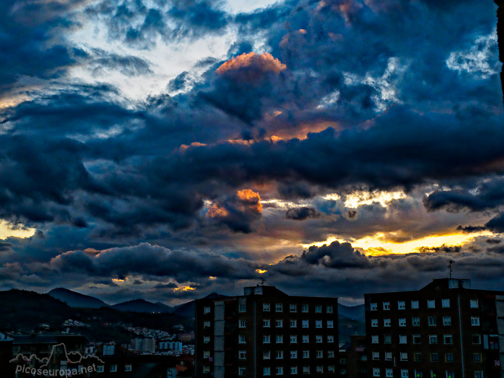 Foto: Puestas de sol desde Bilbao, Pais Vasco