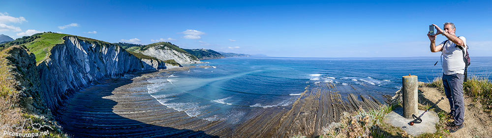 Costa Itziar, playa de Sakoneta, Flish del Mar Cantábrico, Pais Vasco