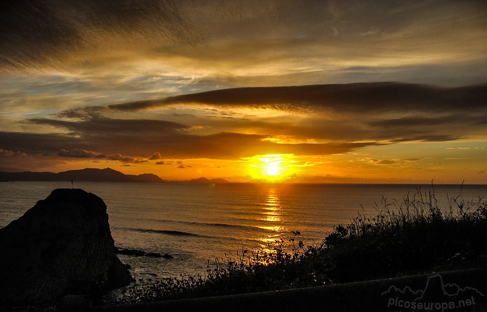 Puesta de sol desde Sopelana, Pais Vasco