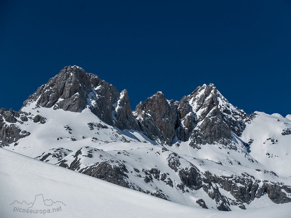 Cresta Madejuno a Tiro Llago, Parque Nacional de Picos de Europa