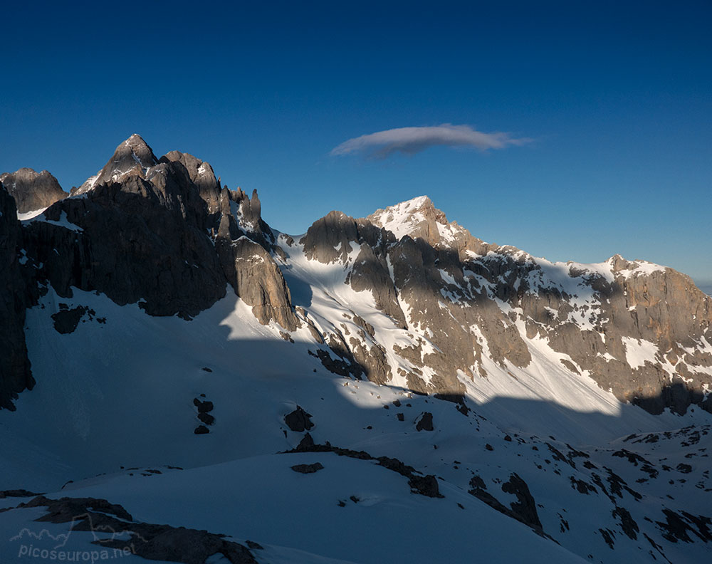 Picos de Santa Ana y Peña Vieja en el Macizo Central de Picos de Europa