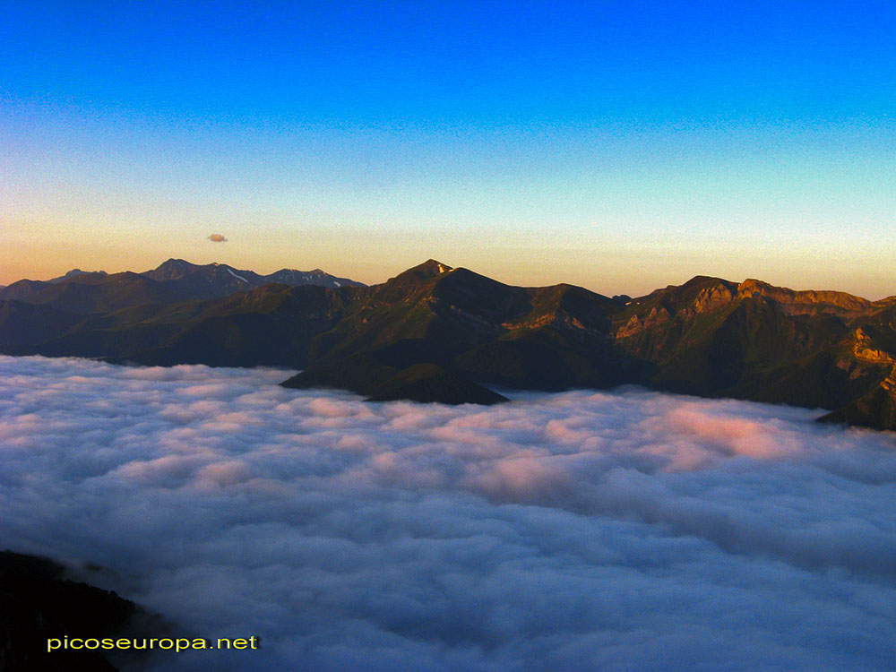 Foto: Pico Coriscao y el valle de Liébana, Parque Nacional, Teleférico de Fuente Dé, Cantabria