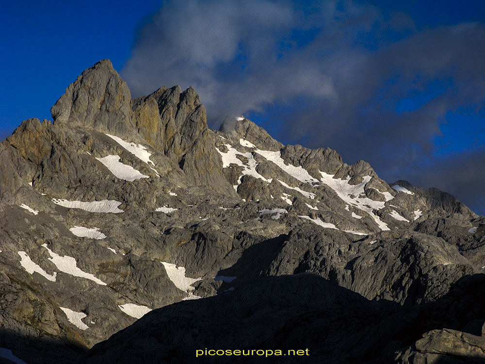 Foto: Madejuno, Tiro Llago y Torre Blanca, Parque Nacional de Picos de Europa