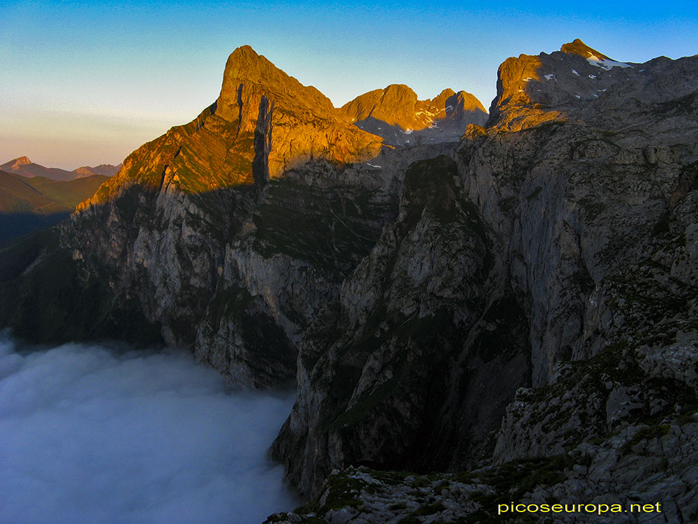 Foto: Peña Remoña, Macizo Central de Picos de Europa, Parque Nacional, Teleférico de Fuente Dé, Cantabria