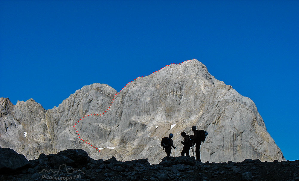 Foto: Via normal ascenso al Pico de Cabrones