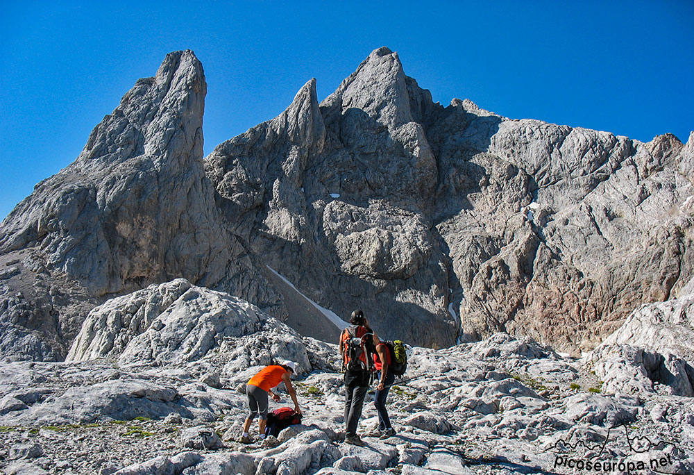 Foto: Torre Cerredo con la Torre Labrouche desde el Jou Negro 