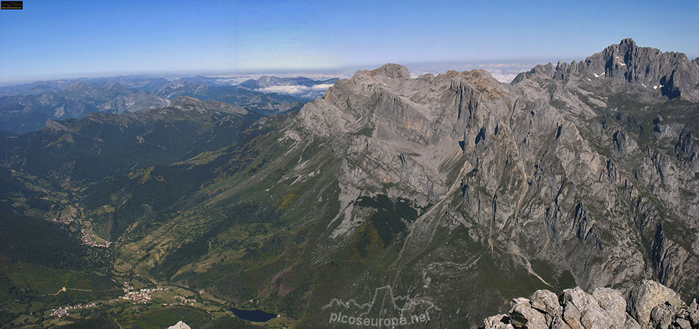 Foto: Panorámica desde la Torre del Friero (2.445m), Macizo Central de Picos de Europa, León, España