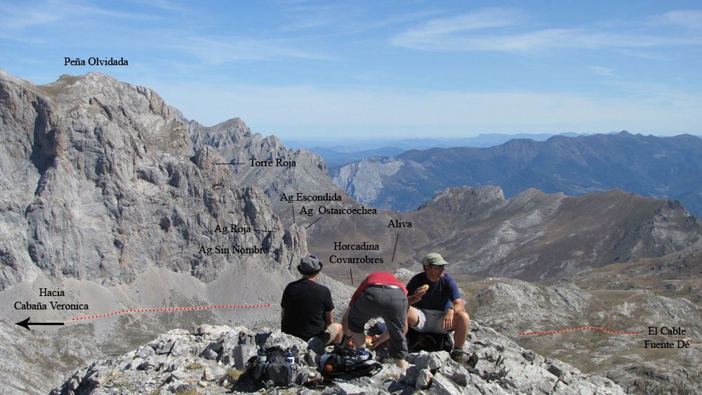 Foto: Agujas de Peña Olvidada desde el Pico de La Padiorna, Picos de Europa