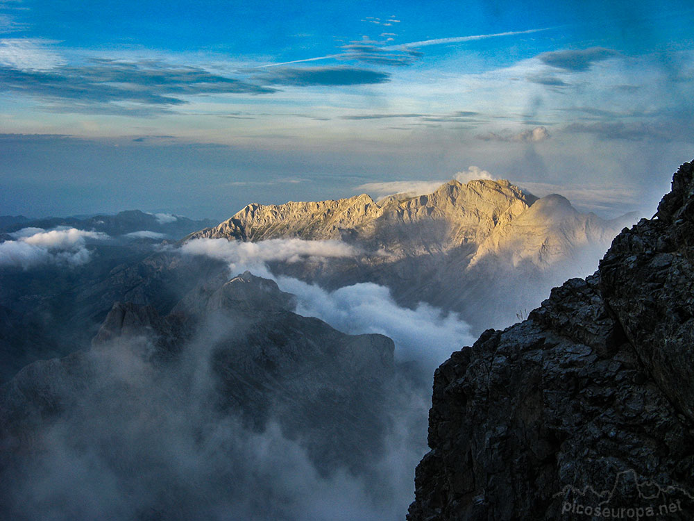 Foto: Macizo Oriental de Picos de Europa desde las proximidades de la Cumbre de Peña Vieja